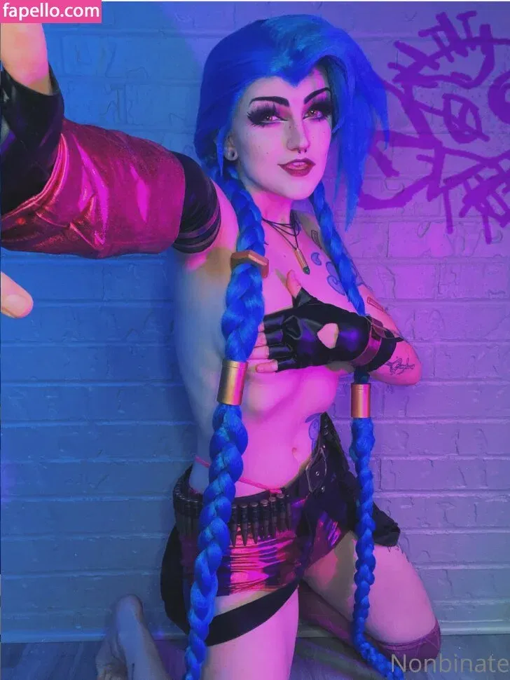 M Blackburn / Nonbinate Onlyfans Photo Gallery 