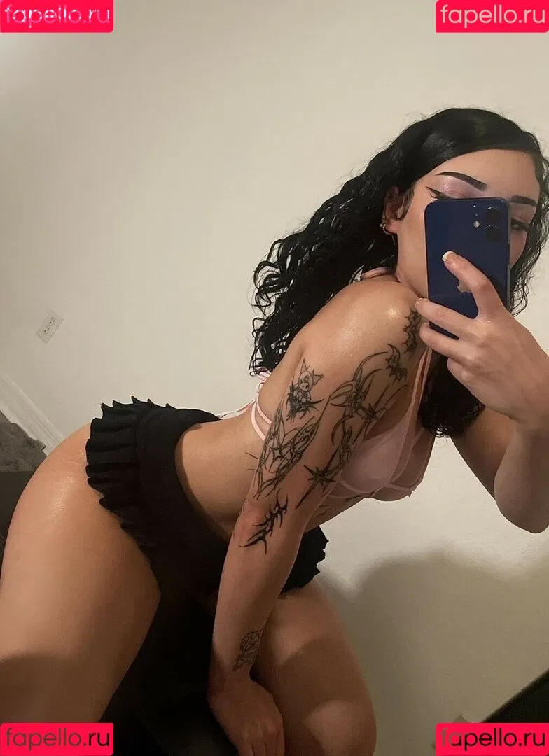 Lei / lei_id0lls / leihardy / siamesestick Onlyfans Photo Gallery 