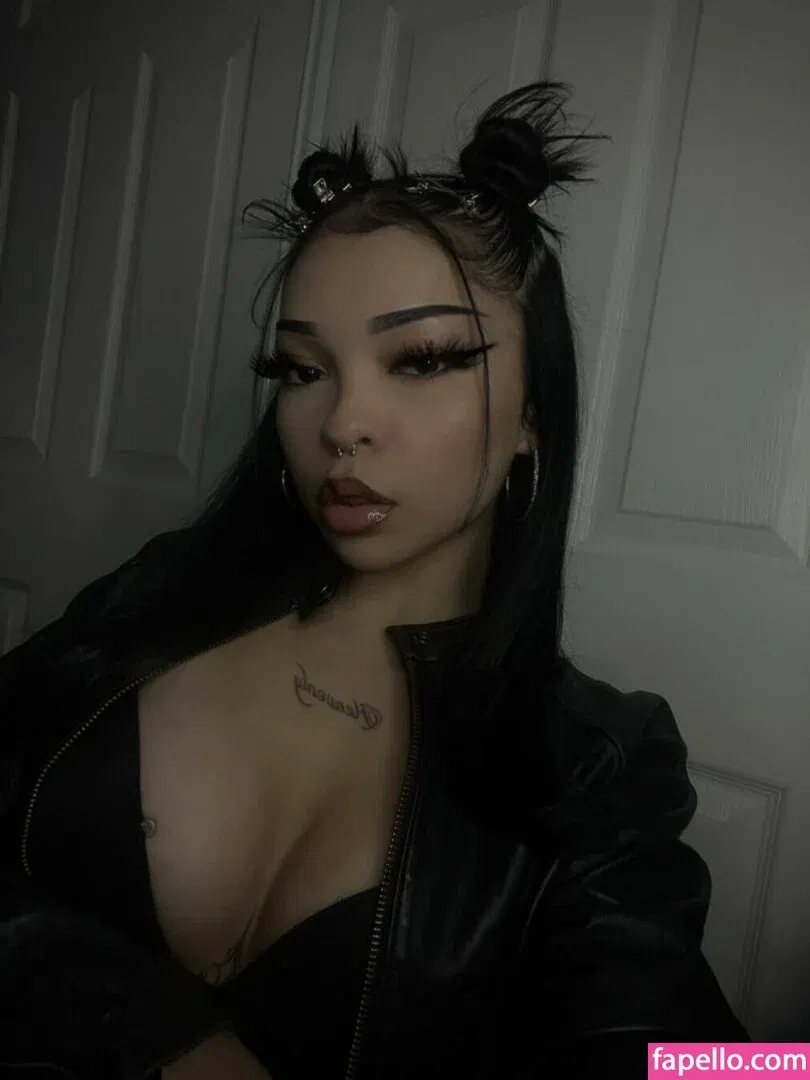 Lei / lei_id0lls / leihardy / siamesestick Onlyfans Photo Gallery 