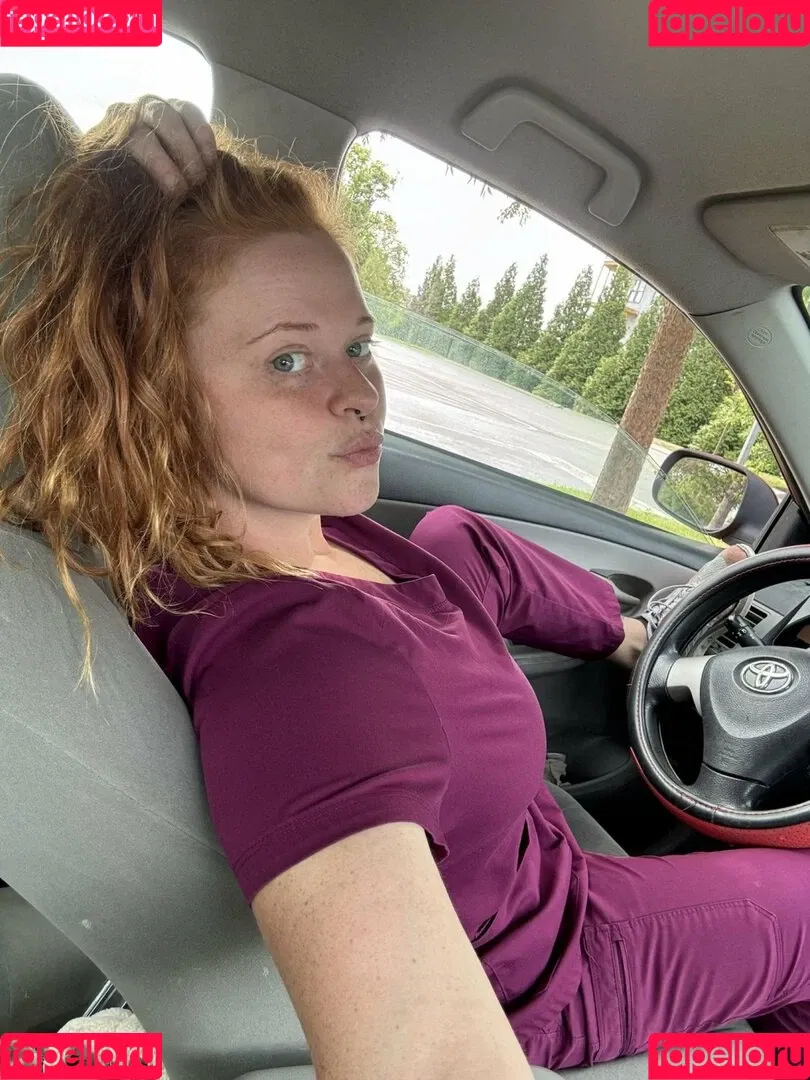 Scarlett Mariee / https: / jennamariee05 / scarlett.mariee Onlyfans Photo Gallery 