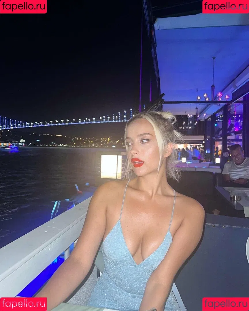 Gizem Bagdacicek / gizembagdacicekk / gizemsavagex / https: Onlyfans Photo Gallery 