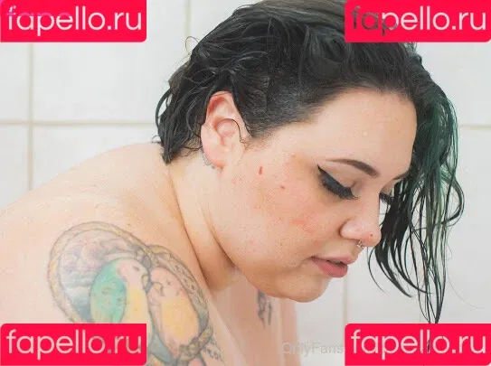 catalinahaldova / hellavelvet Onlyfans Photo Gallery 