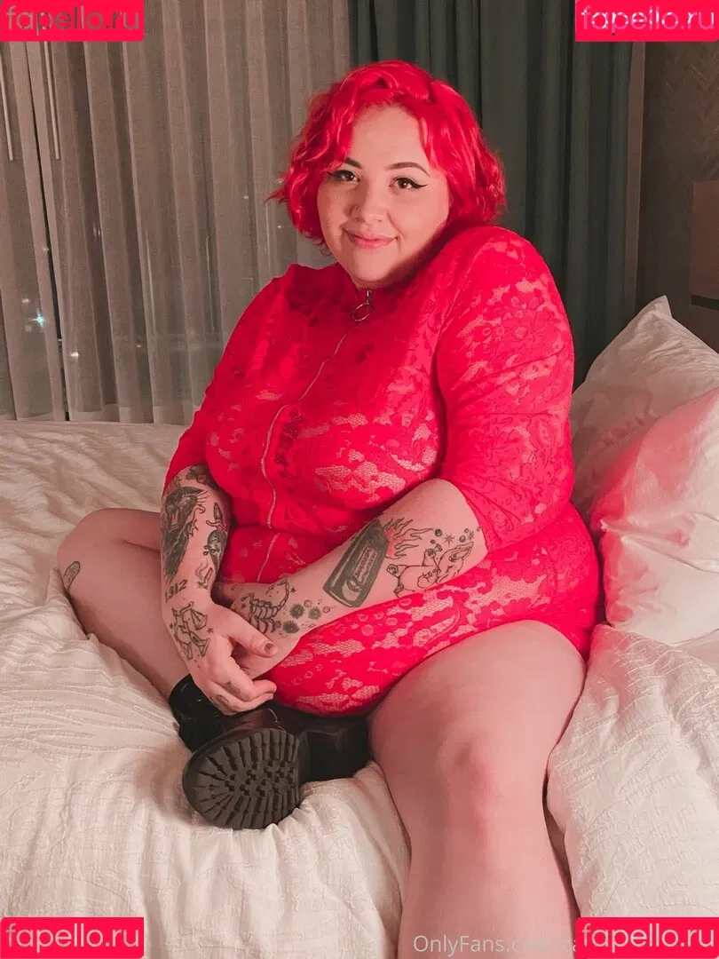 catalinahaldova / hellavelvet Onlyfans Photo Gallery 