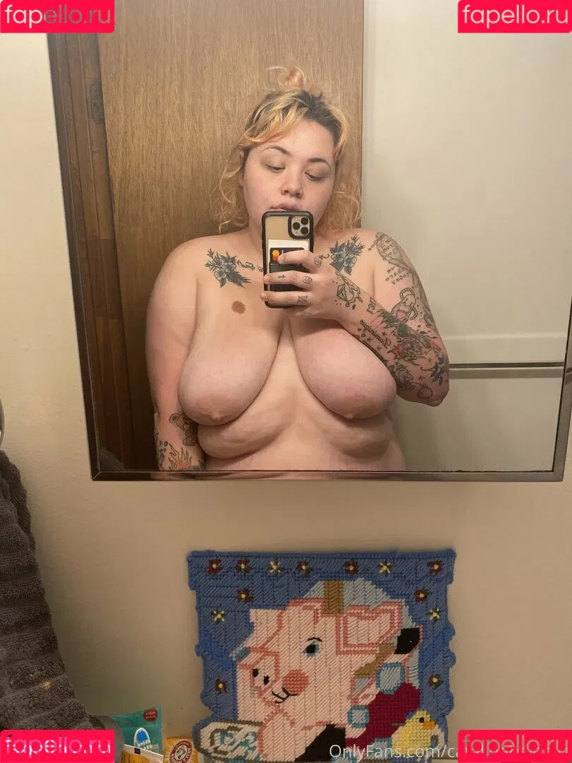 catalinahaldova / hellavelvet Onlyfans Photo Gallery 
