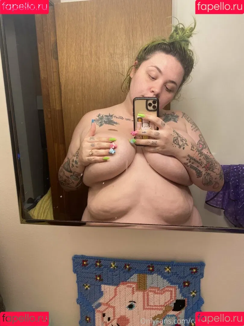 catalinahaldova / hellavelvet Onlyfans Photo Gallery 