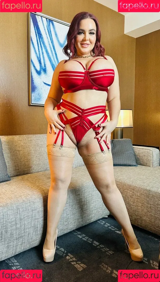Natasha Nice / benicenatasha / https: / natashaniceofficial__ Onlyfans Photo Gallery 