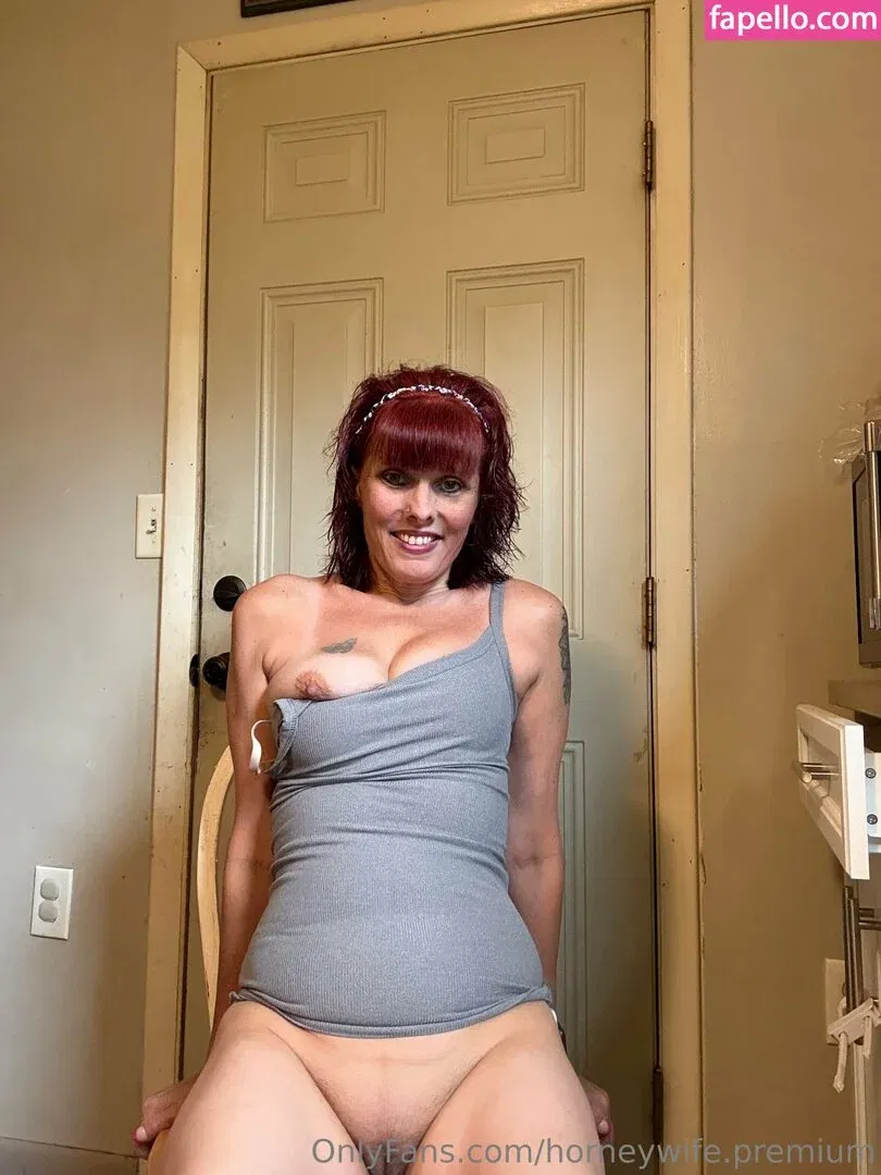 horneywife.premium / hornywifey95 Onlyfans Photo Gallery 
