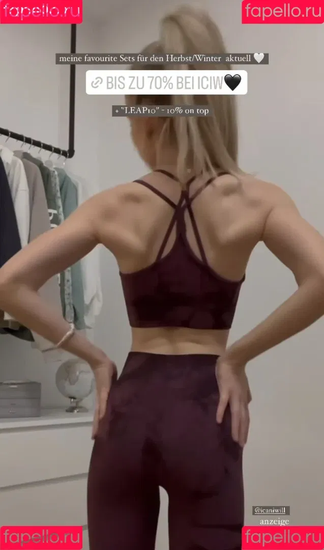 Lea Peach / https: Onlyfans Photo Gallery 