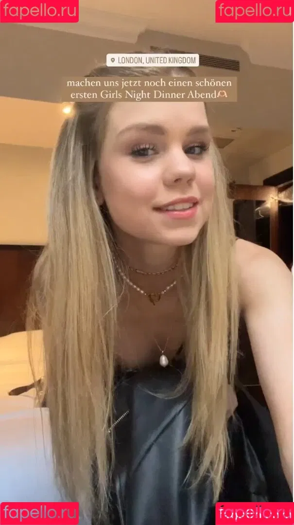 Lea Peach / https: Onlyfans Photo Gallery 