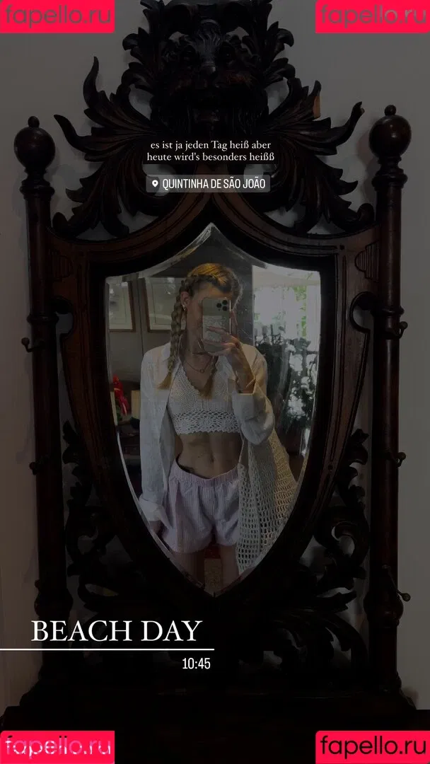 Lea Peach / https: Onlyfans Photo Gallery 