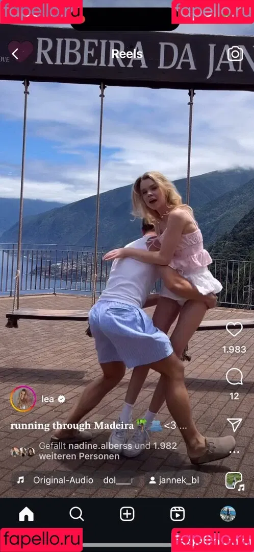 Lea Peach / https: Onlyfans Photo Gallery 