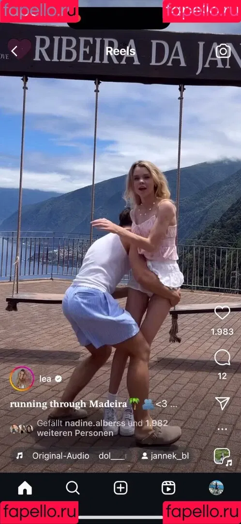 Lea Peach / https: Onlyfans Photo Gallery 