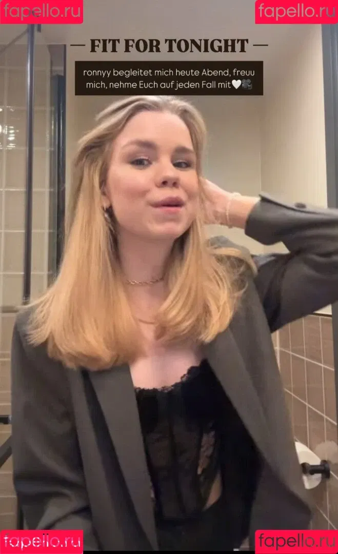 Lea Peach / https: Onlyfans Photo Gallery 