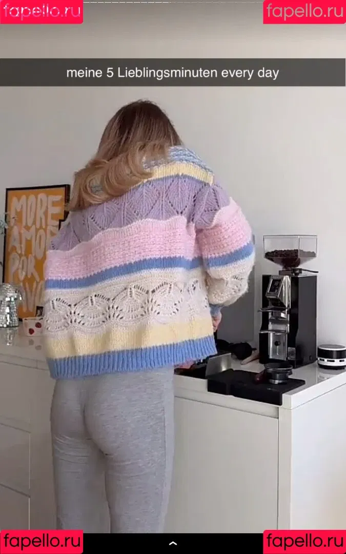 Lea Peach / https: Onlyfans Photo Gallery 