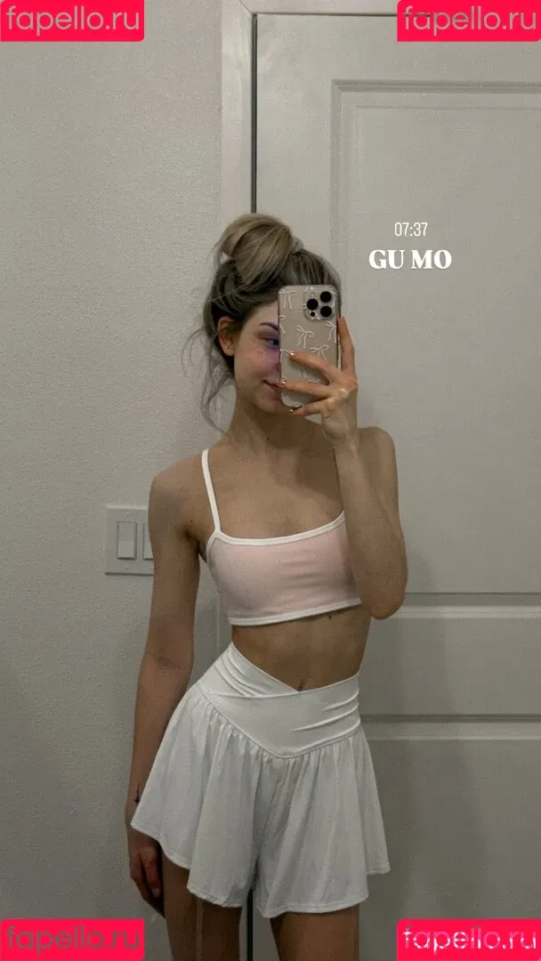 Lea Peach / https: Onlyfans Photo Gallery 