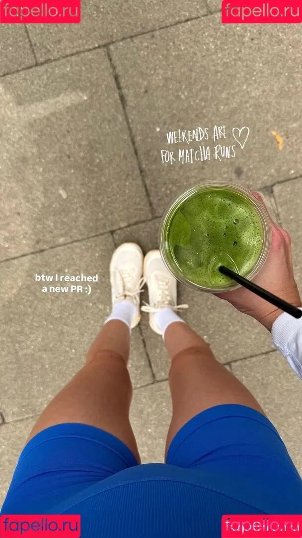 Lea Peach / https: Onlyfans Photo Gallery 