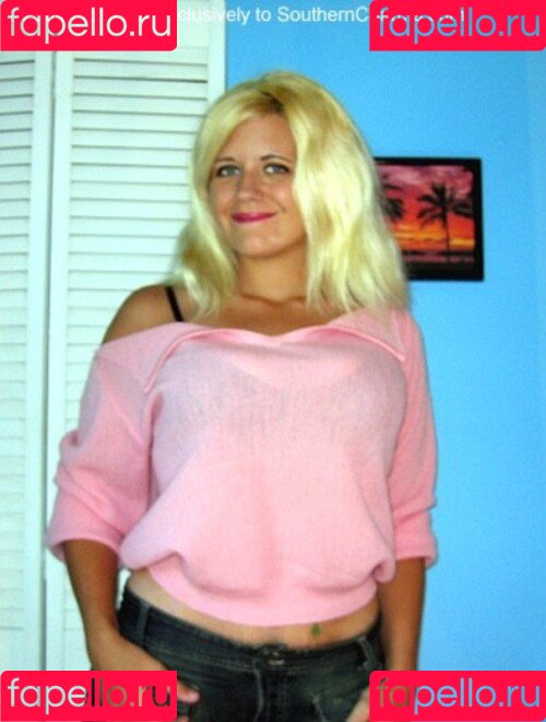 Lea Peach / https: Onlyfans Photo Gallery 