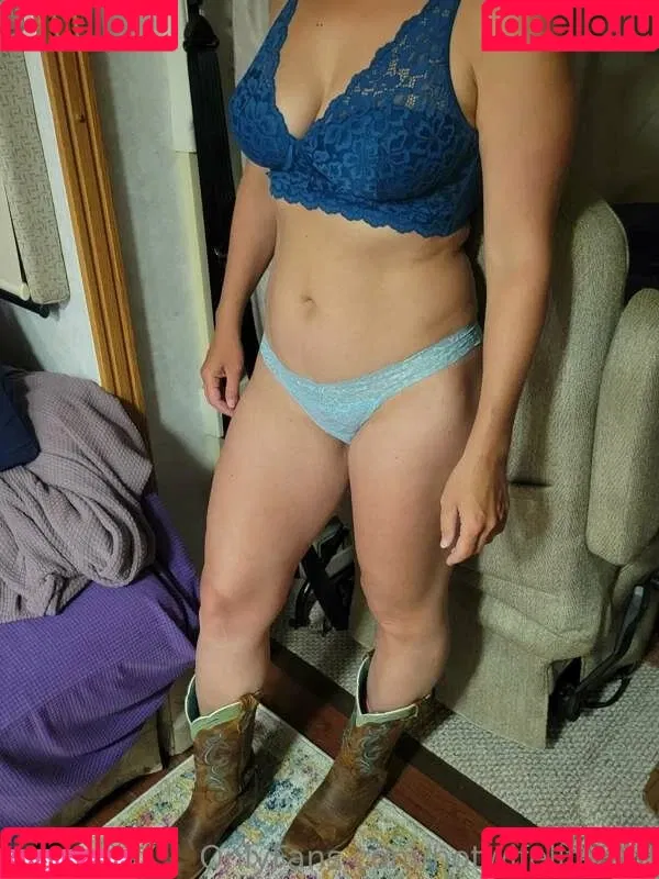 / Casey Donatello / caseydonatello.official / hotwifelife869 / https: Onlyfans Photo Gallery 
