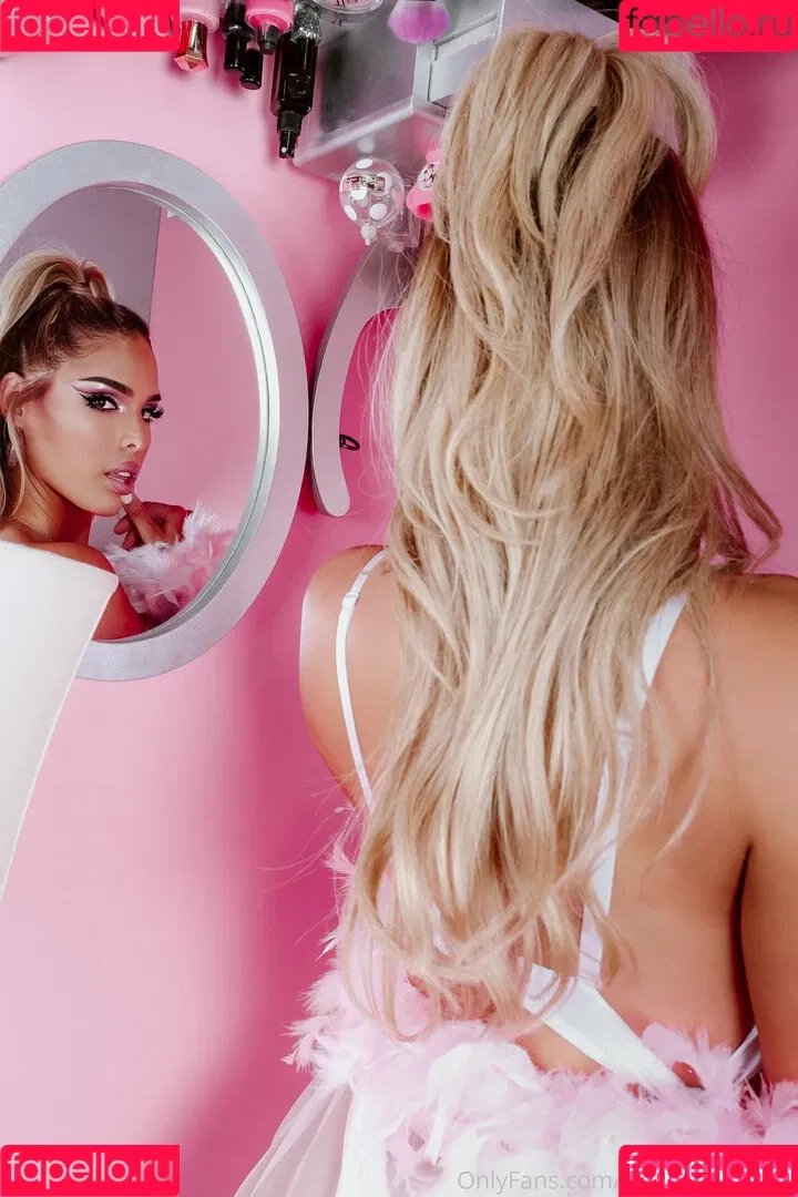 Carmen Carrera / Carmen_Carrera Onlyfans Photo Gallery 