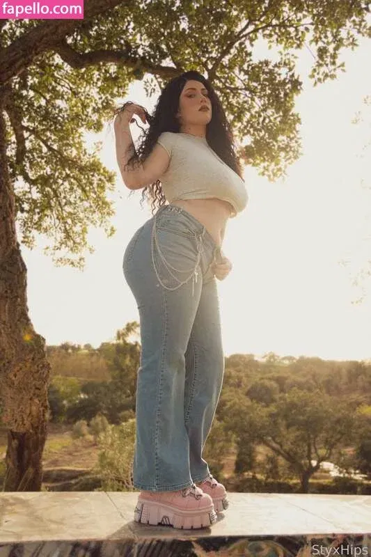 Styxhips / https: / styxhipss Onlyfans Photo Gallery 