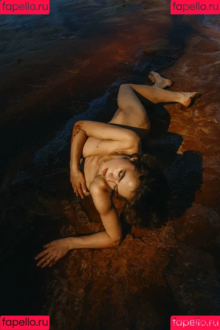 Solomia Maievska / https: / miamaievska / solomia_maievska Onlyfans Photo Gallery 