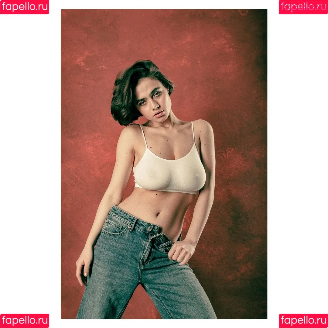 Solomia Maievska / https: / miamaievska / solomia_maievska Onlyfans Photo Gallery 