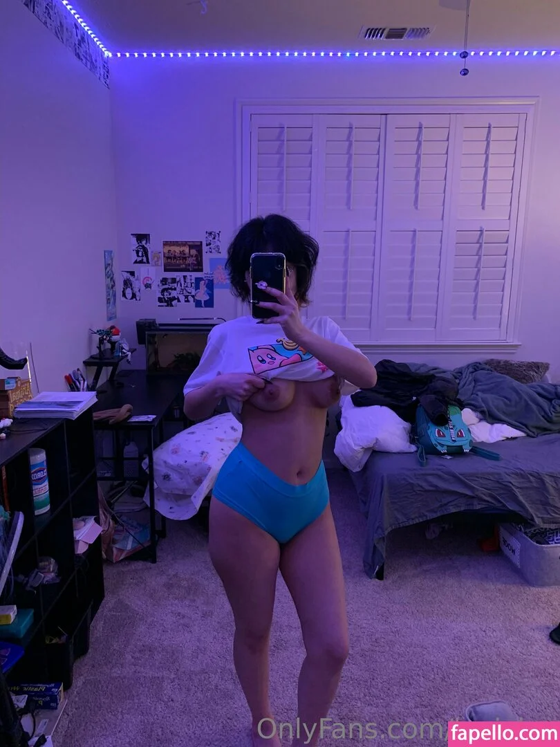 luvixiao / mercvlt / mercy / sheloveeeeeee Onlyfans Photo Gallery 