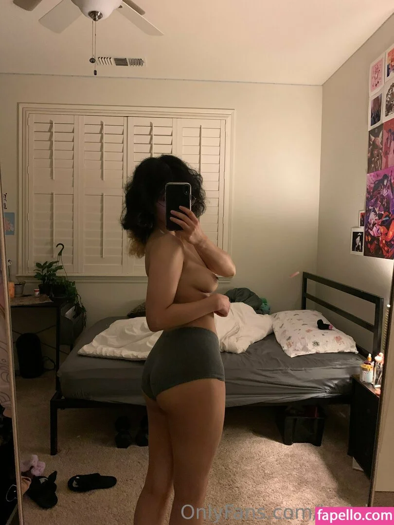 luvixiao / mercvlt / mercy / sheloveeeeeee Onlyfans Photo Gallery 