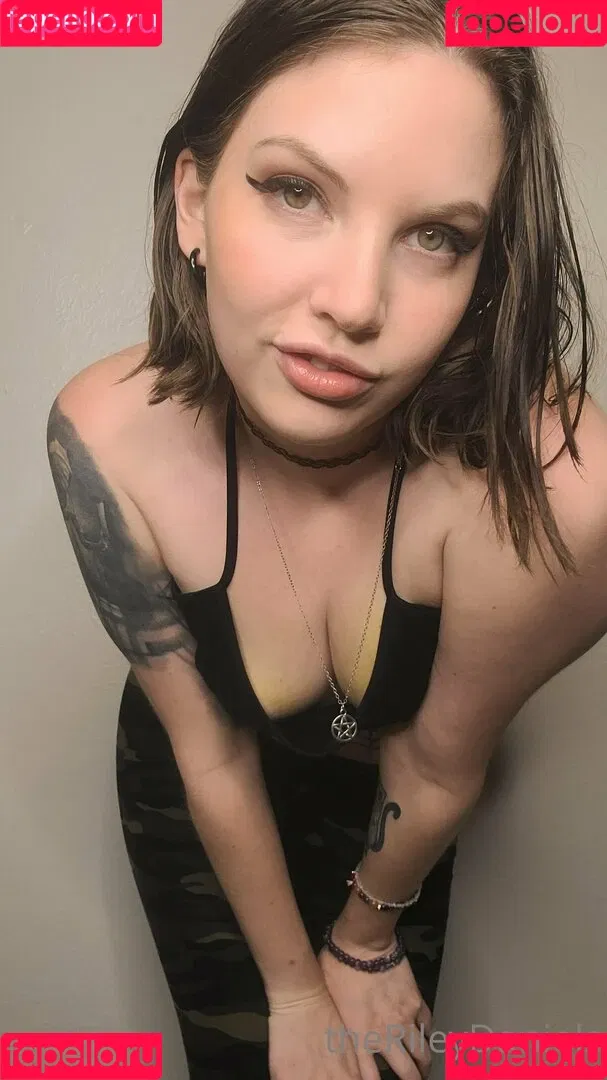 rileyd.tv / therileydaniels Onlyfans Photo Gallery 