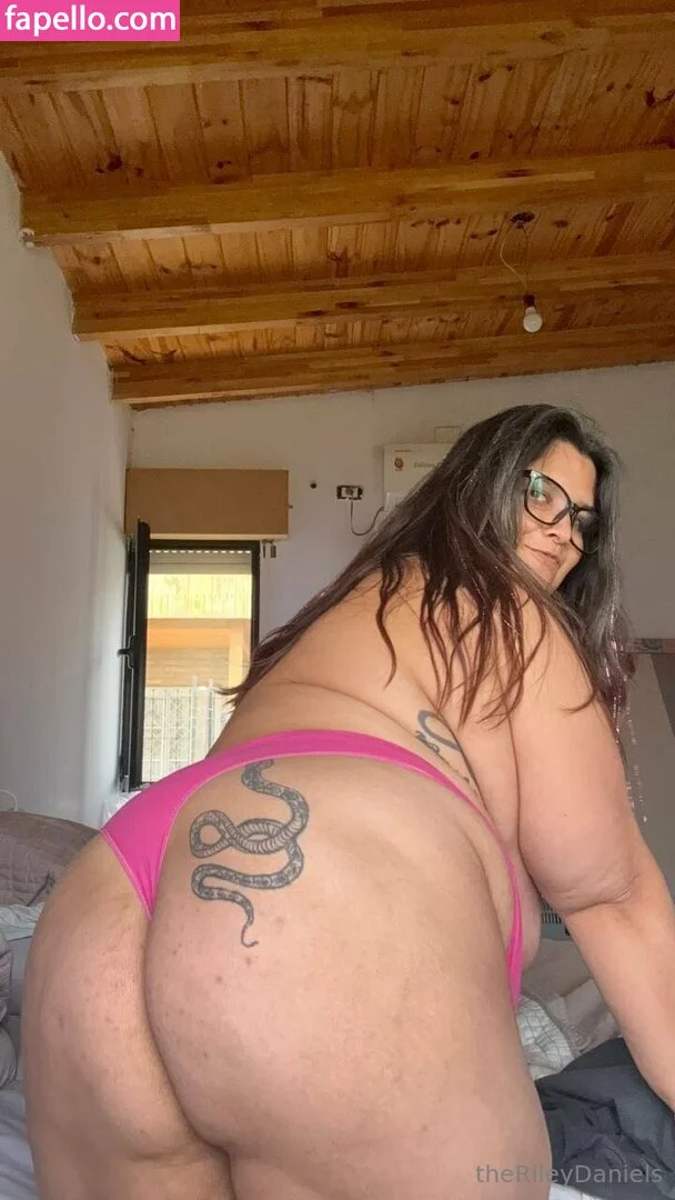 rileyd.tv / therileydaniels Onlyfans Photo Gallery 