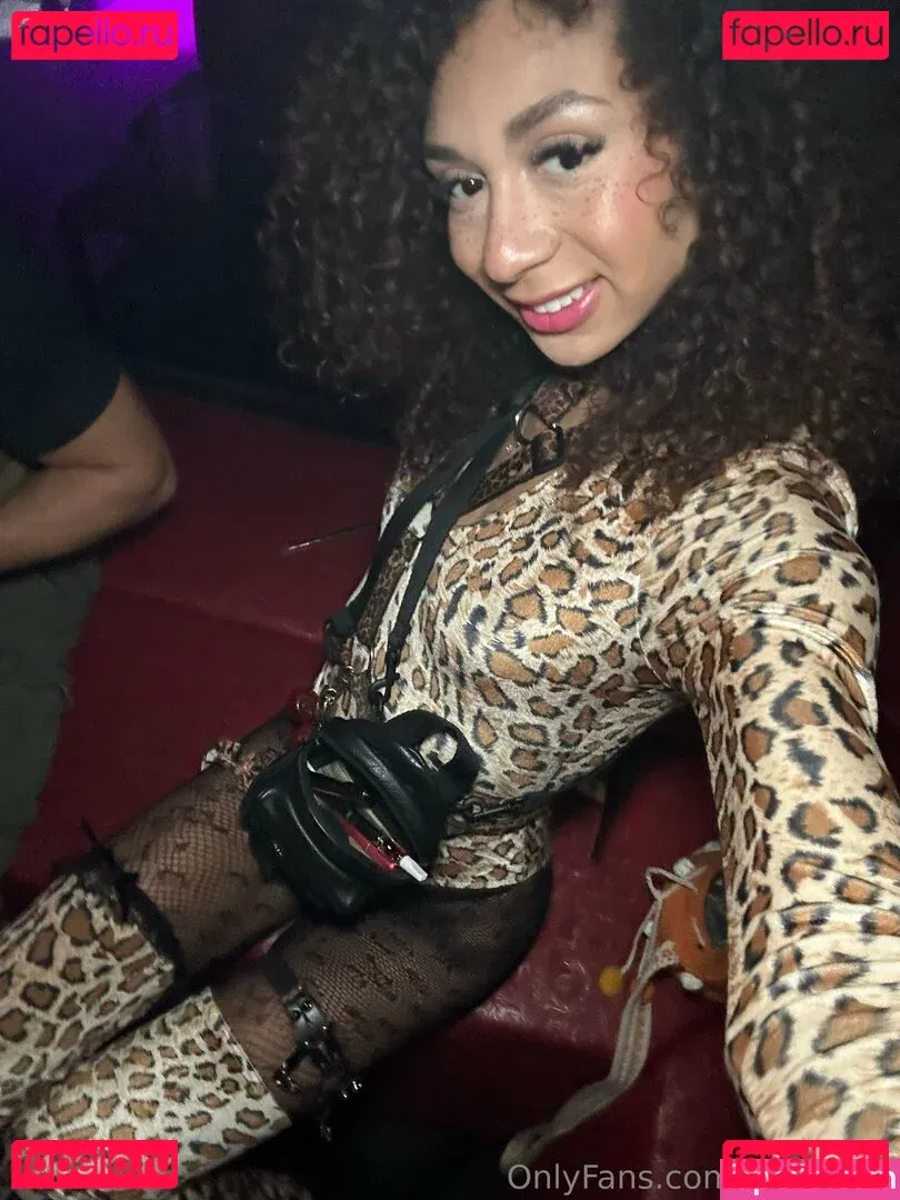 falkybear Onlyfans Photo Gallery 