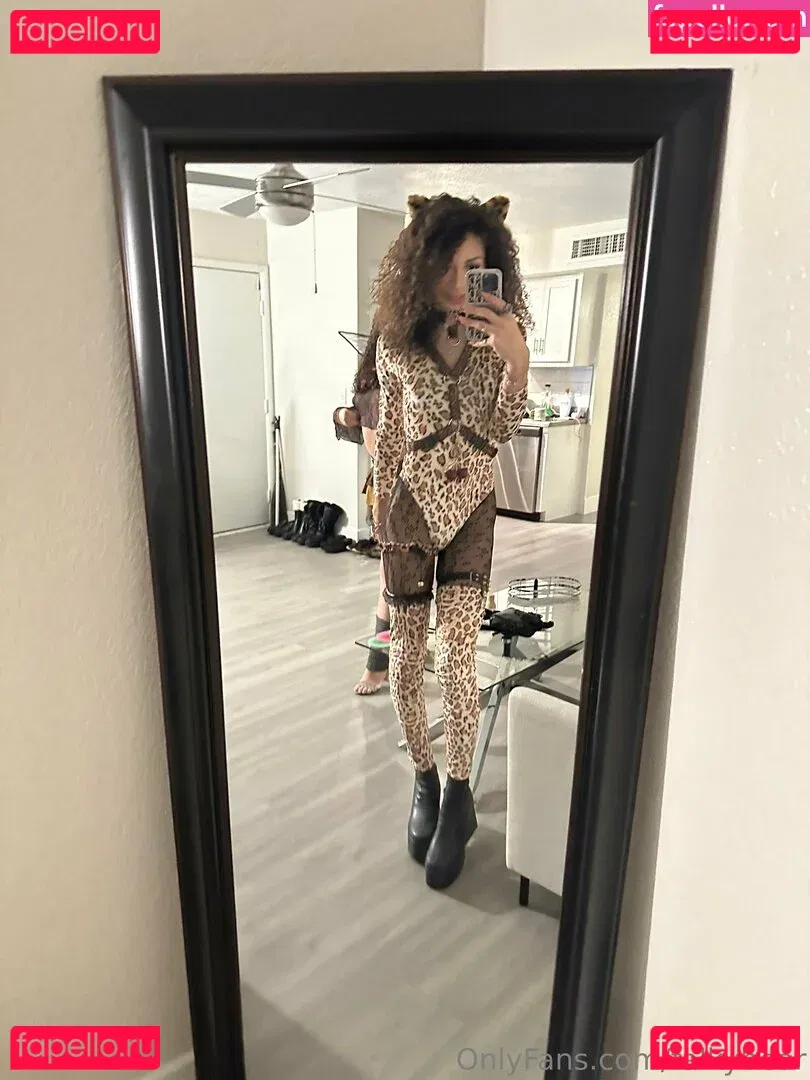 falkybear Onlyfans Photo Gallery 