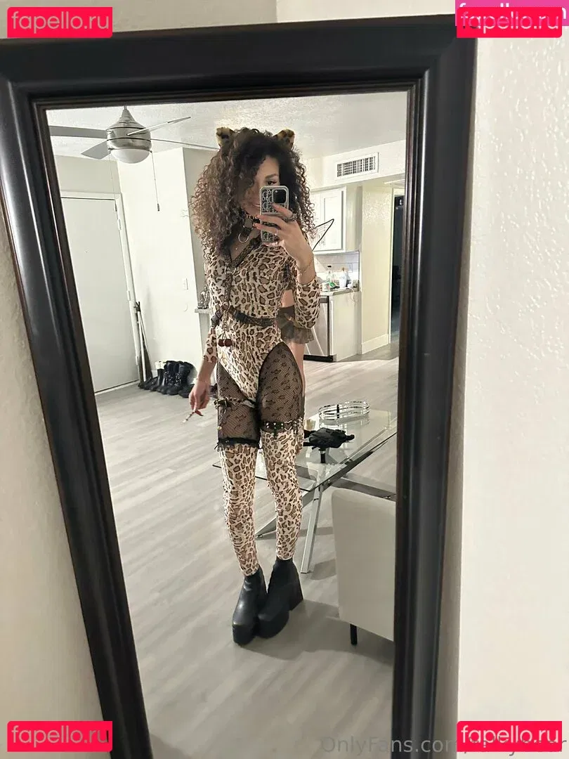 falkybear Onlyfans Photo Gallery 