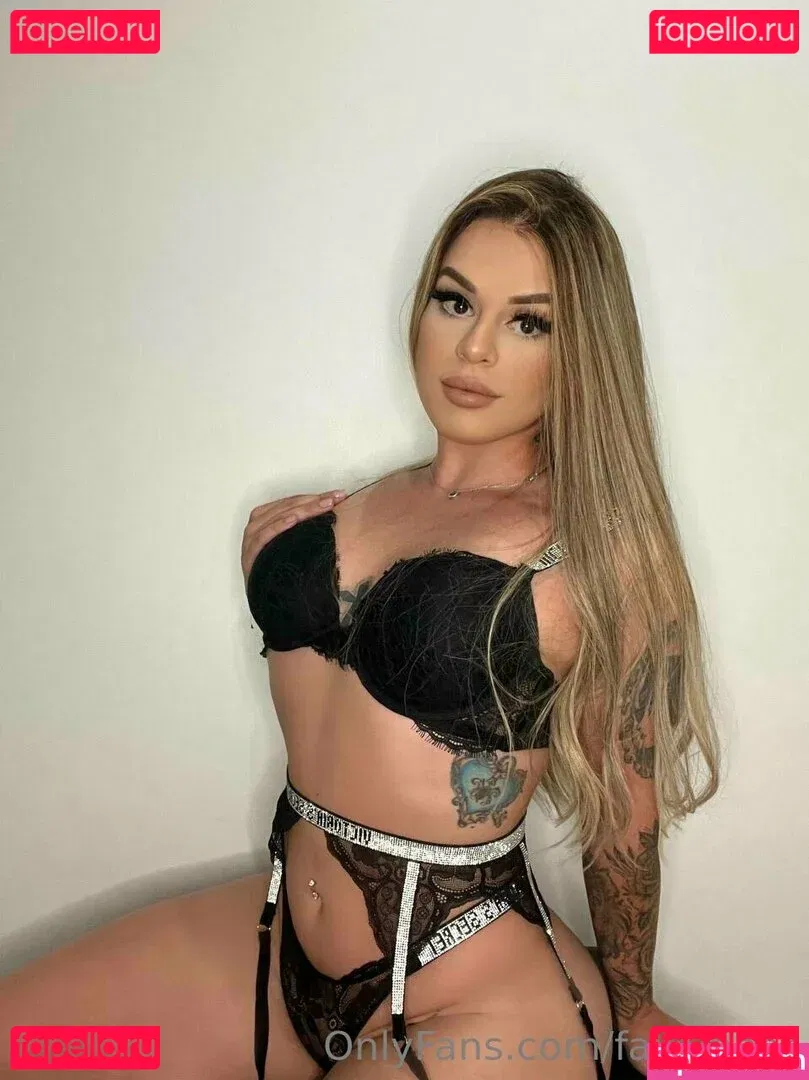 falkybear Onlyfans Photo Gallery 