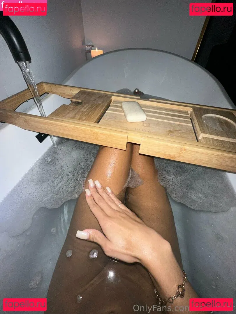 falkybear Onlyfans Photo Gallery 