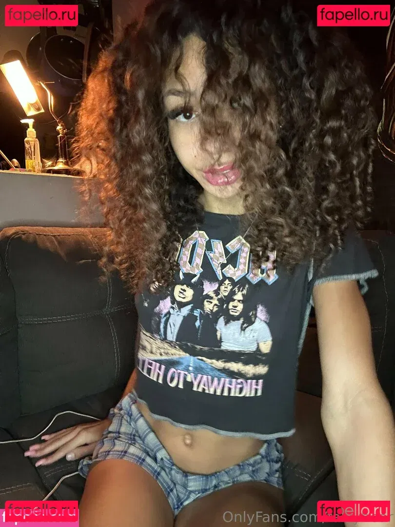 falkybear Onlyfans Photo Gallery 