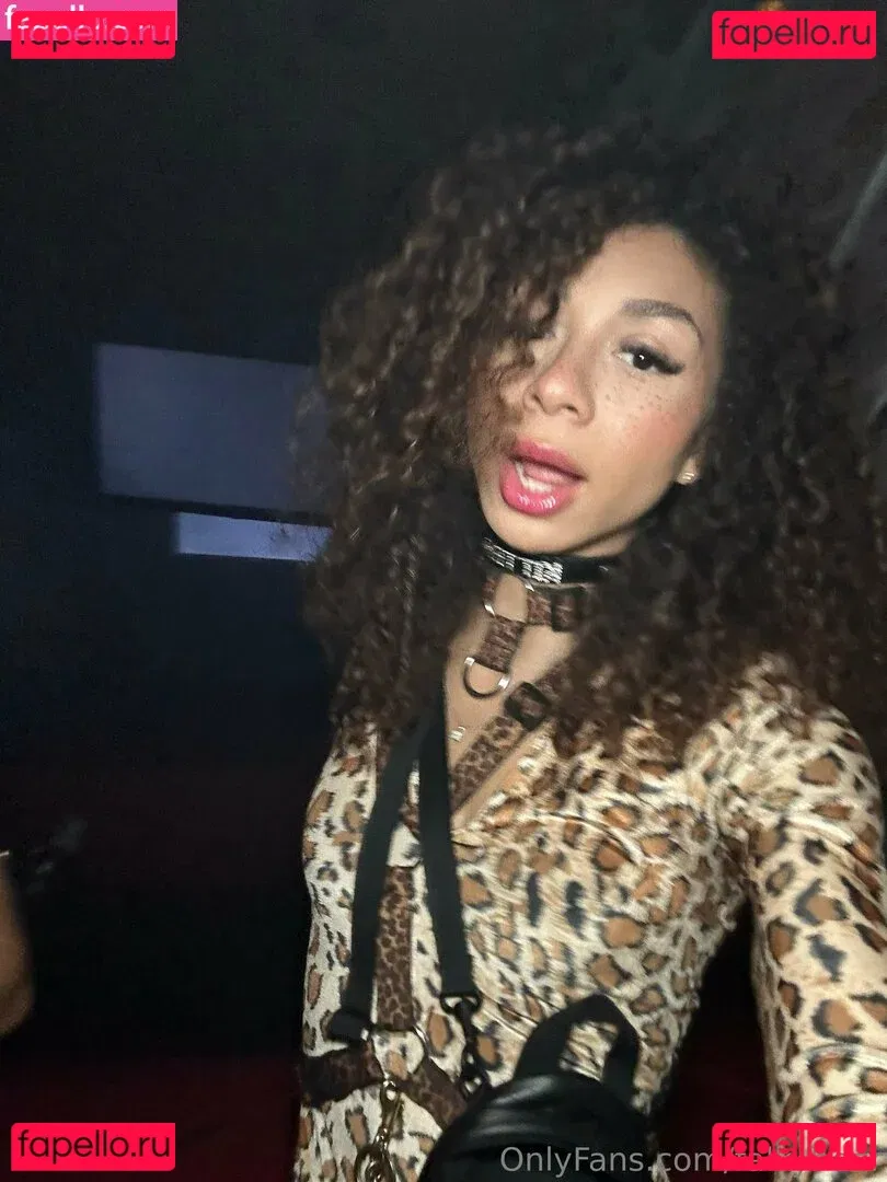 falkybear Onlyfans Photo Gallery 