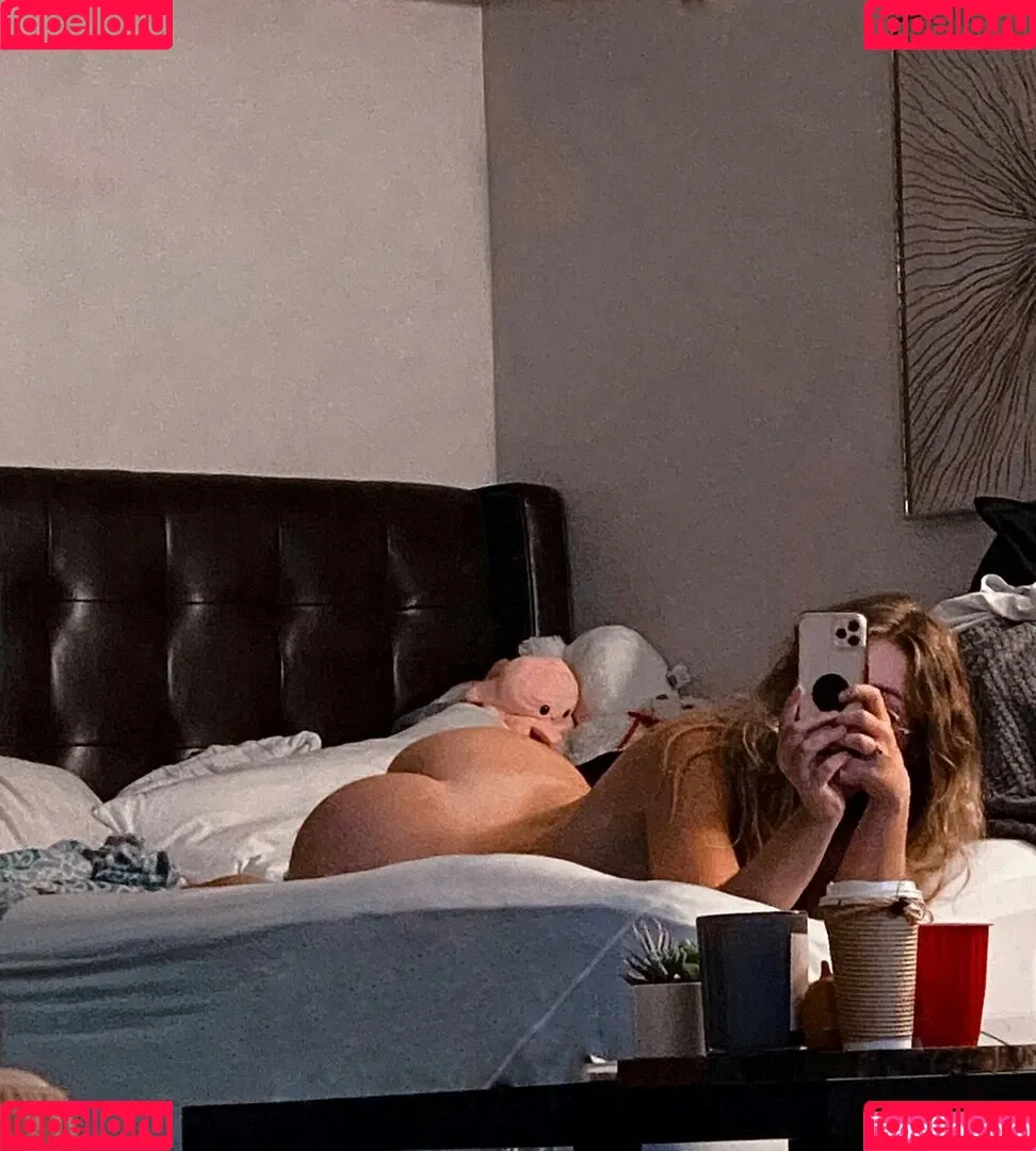 lovinlikelyssa / withloveelissa Onlyfans Photo Gallery 