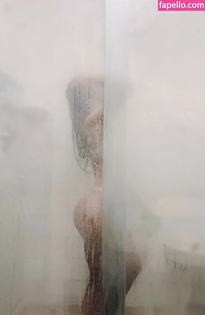 lovinlikelyssa / withloveelissa Onlyfans Photo Gallery 