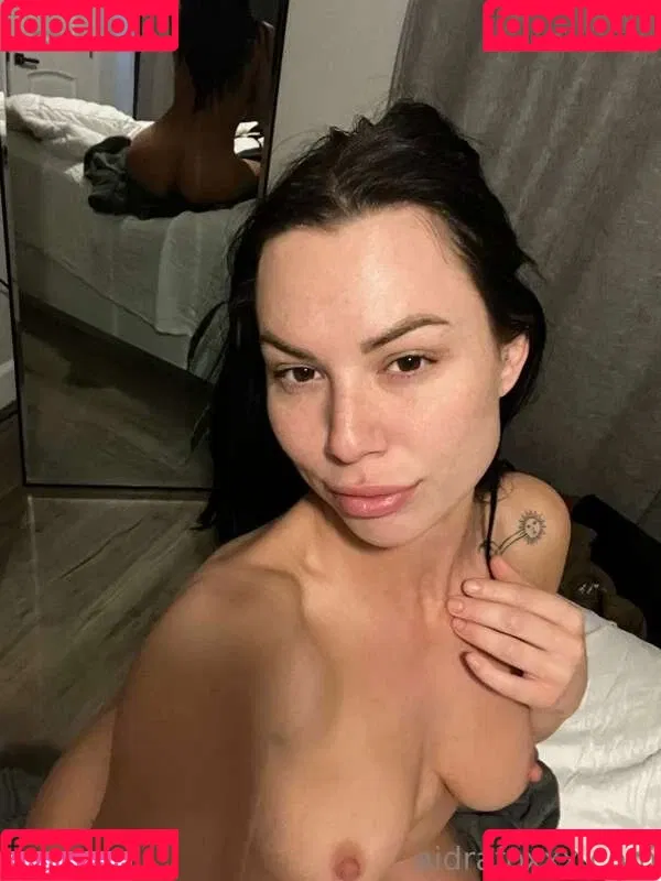 Aidra Fox / aidra.fox / foxyandthebeast / xAIDRAFOXx Onlyfans Photo Gallery 
