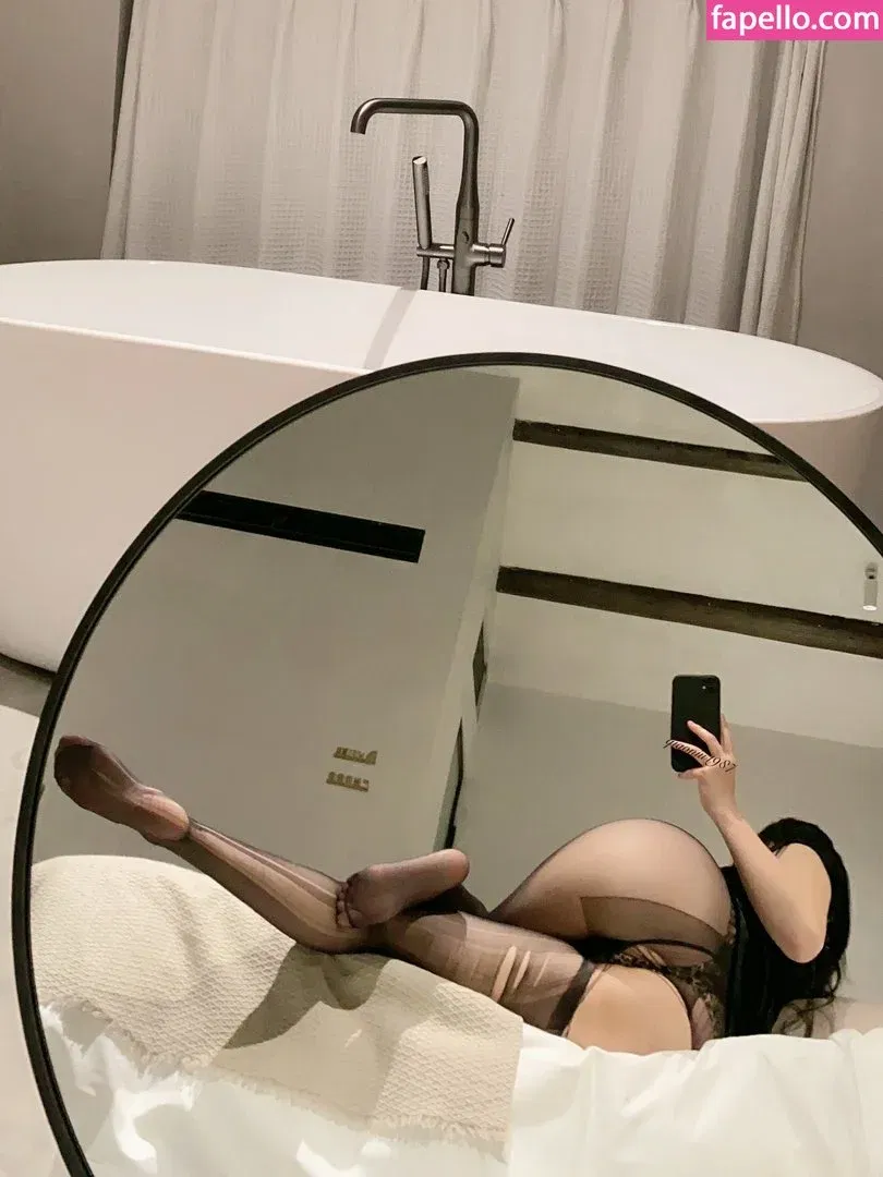 QiaoniuTT / 俏妞 Onlyfans Photo Gallery 