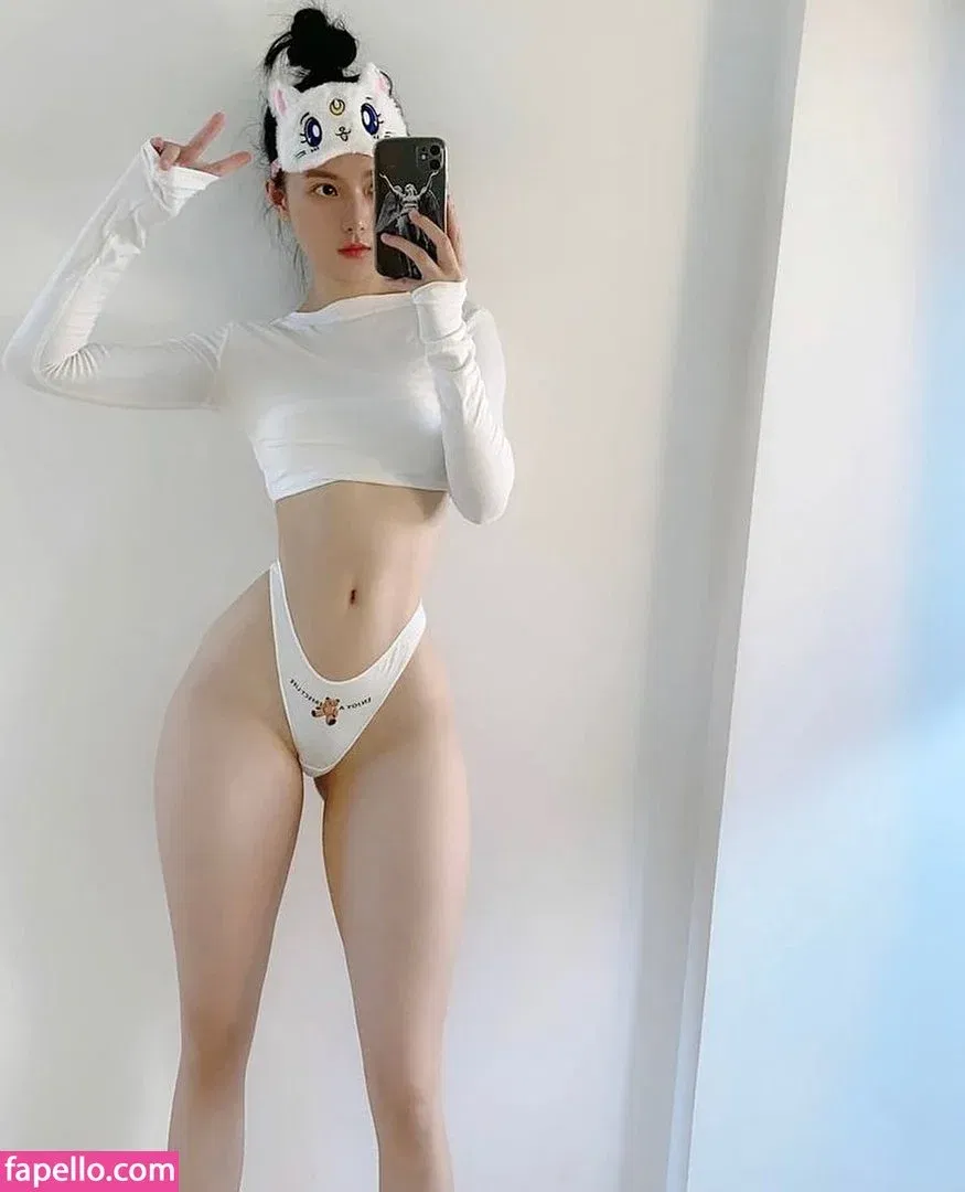 QiaoniuTT / 俏妞 Onlyfans Photo Gallery 