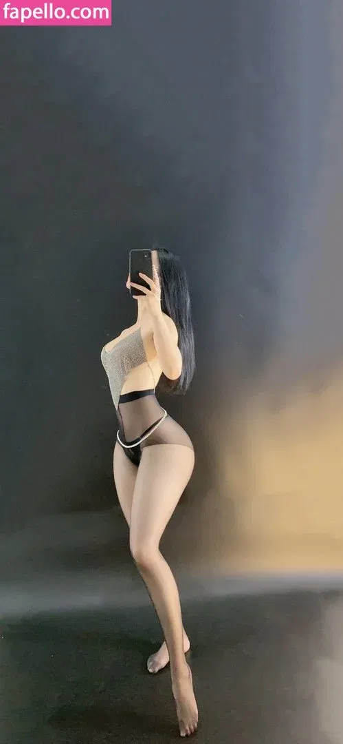 QiaoniuTT / 俏妞 Onlyfans Photo Gallery 