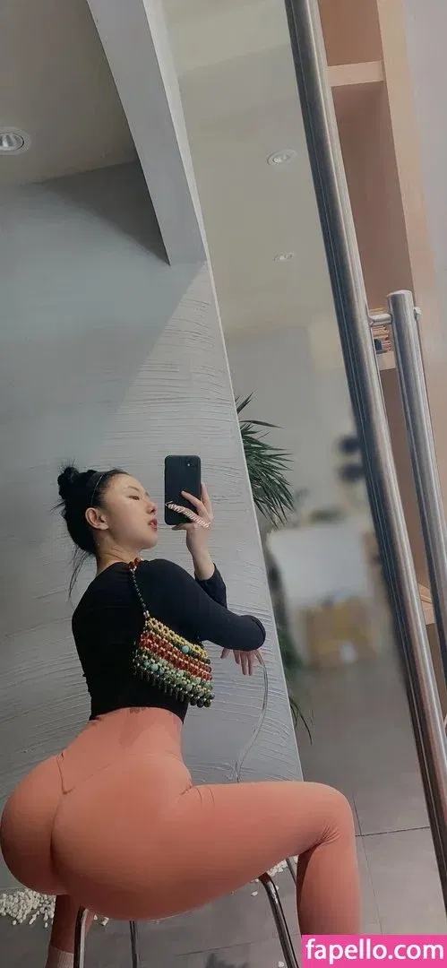 QiaoniuTT / 俏妞 Onlyfans Photo Gallery 