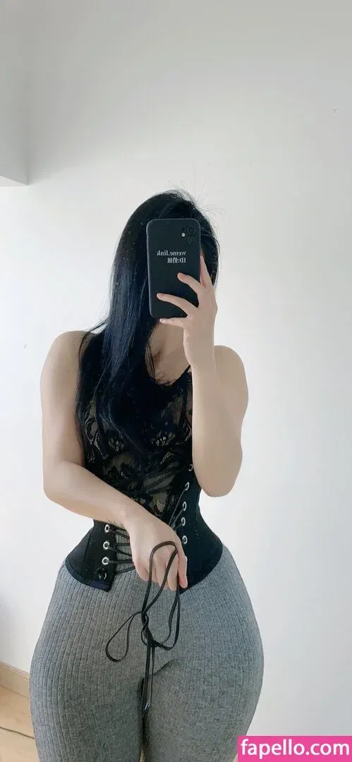 QiaoniuTT / 俏妞 Onlyfans Photo Gallery 