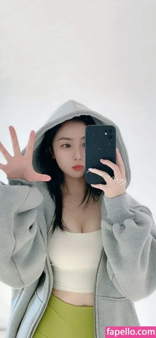QiaoniuTT / 俏妞 Onlyfans Photo Gallery 