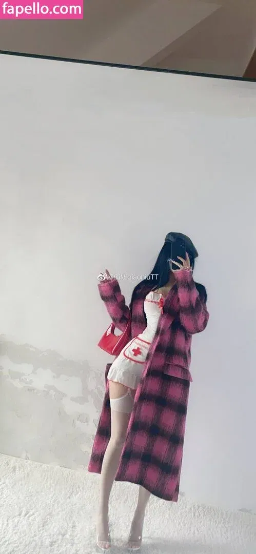QiaoniuTT / 俏妞 Onlyfans Photo Gallery 