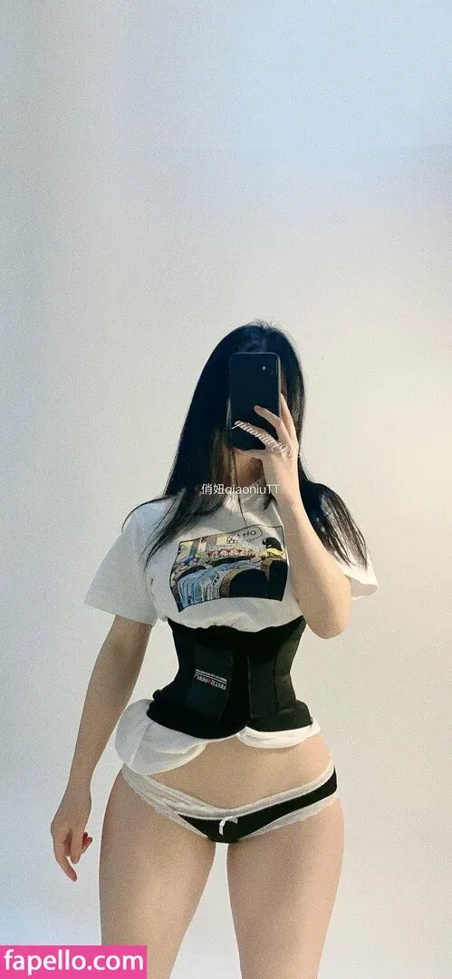 QiaoniuTT / 俏妞 Onlyfans Photo Gallery 