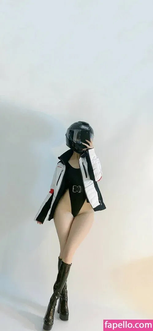 QiaoniuTT / 俏妞 Onlyfans Photo Gallery 