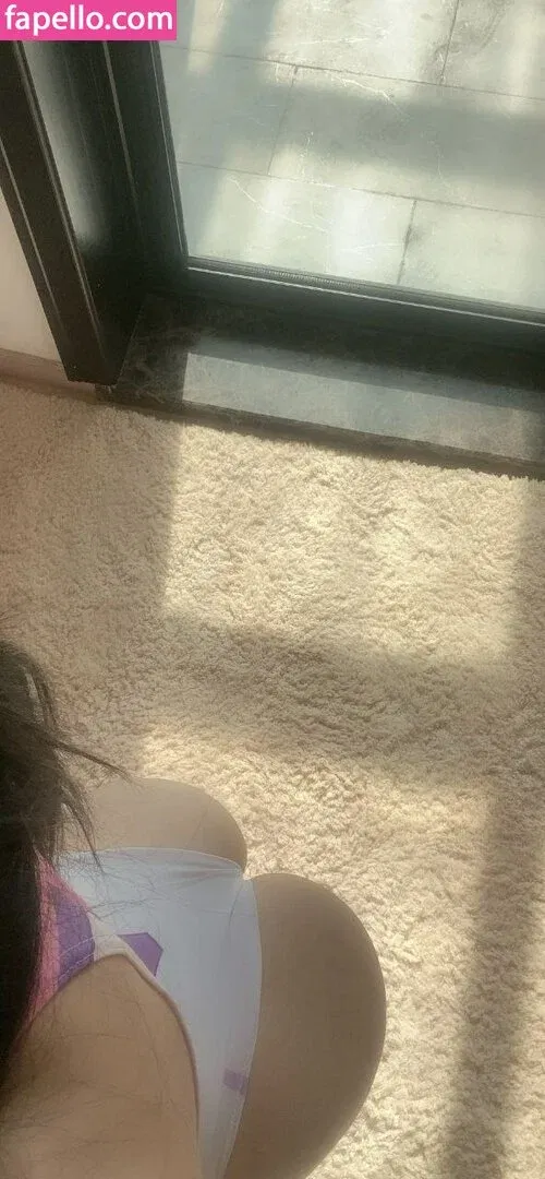 QiaoniuTT / 俏妞 Onlyfans Photo Gallery 